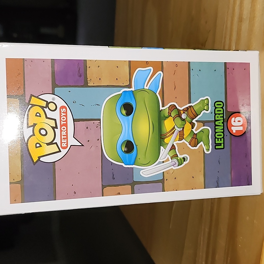 POP HEAD COLLECTIBLE - Picture 4 of 4